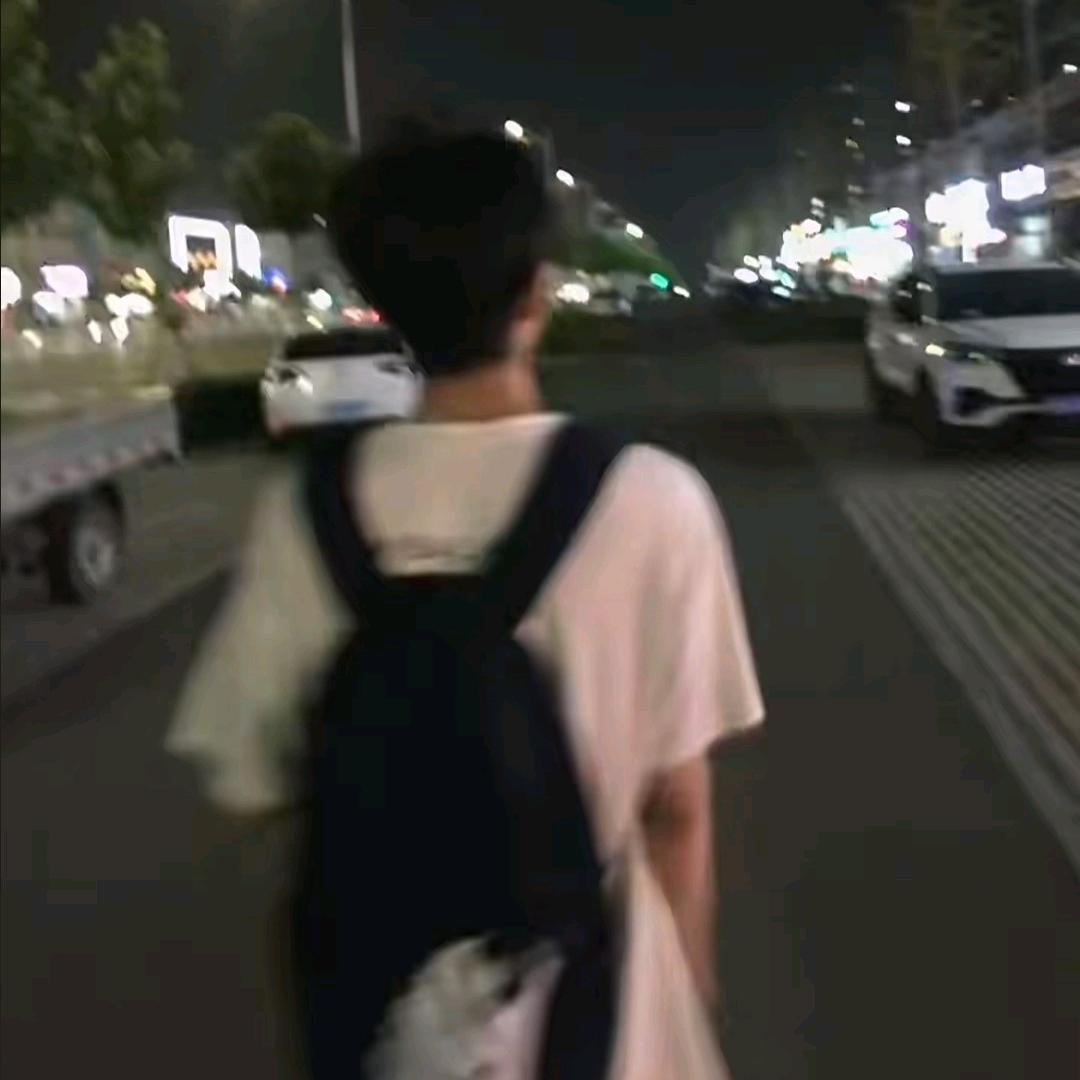 妈妈说名字太长会有傻子跟着念