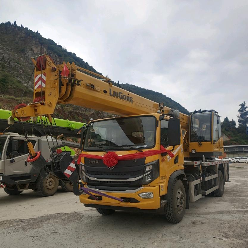 云南伟望工程有限公司   小刘