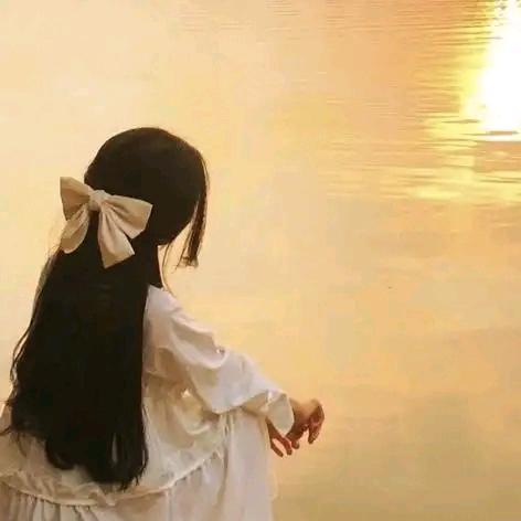 🌻难以🍀言喻🌻