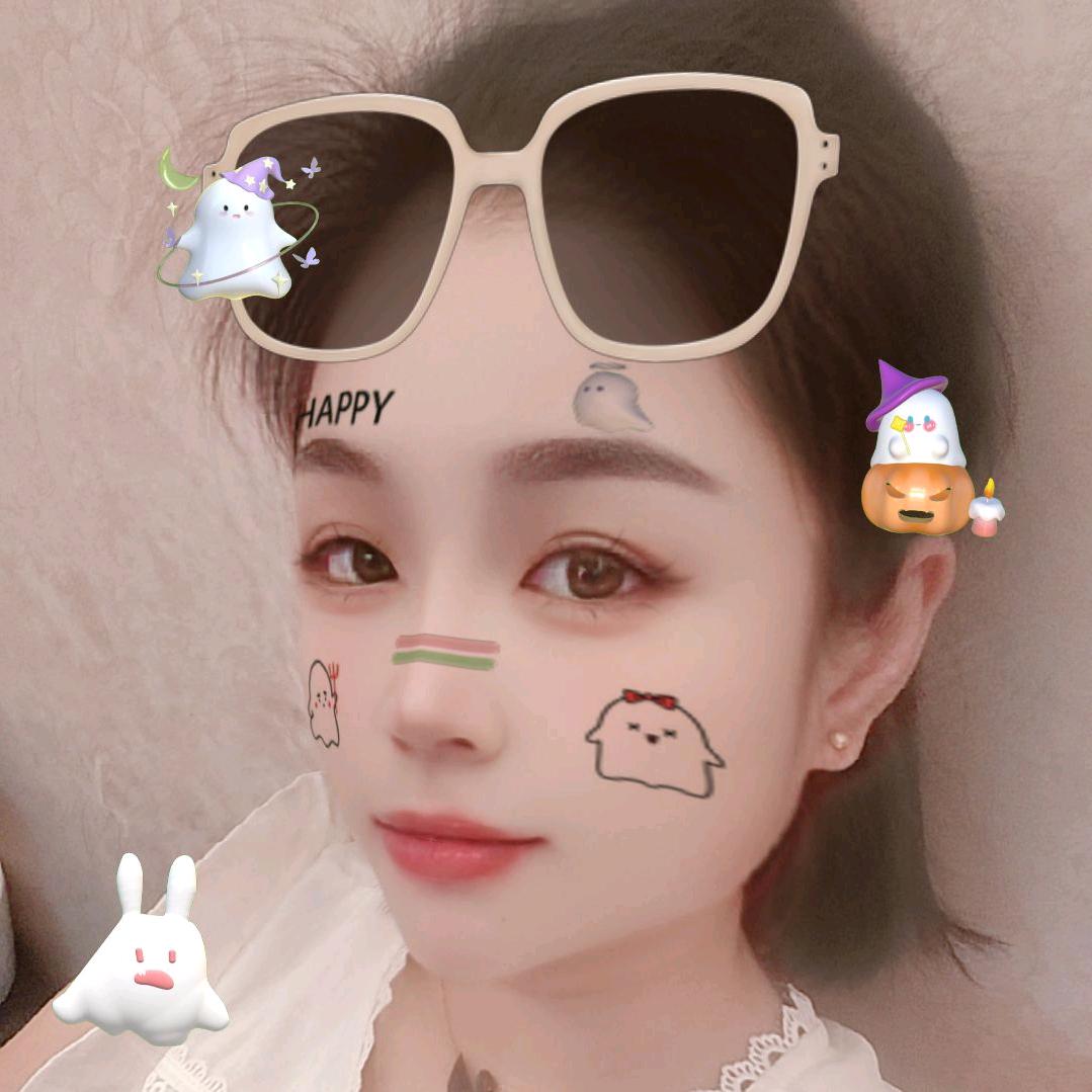 爱笑的董宝贝