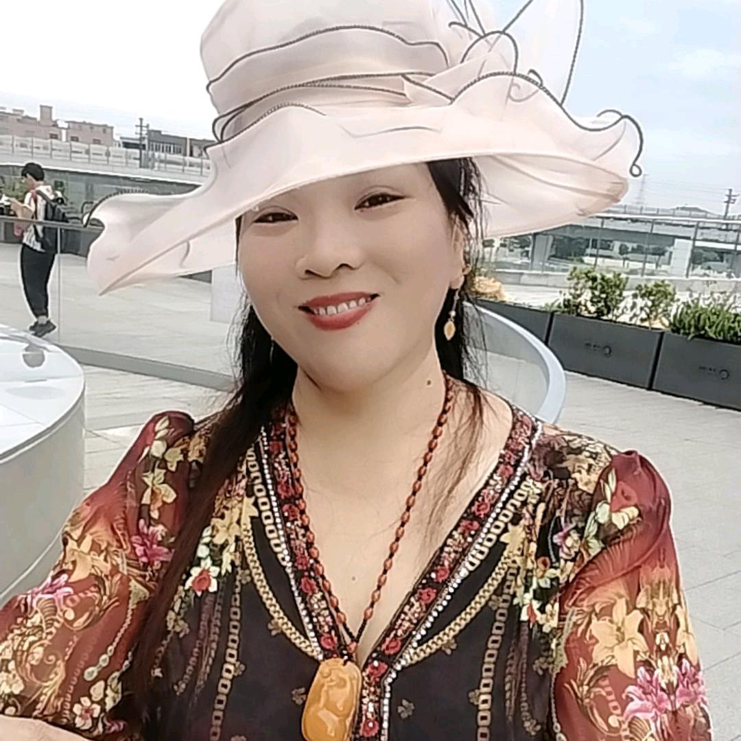 雲儿飘飘