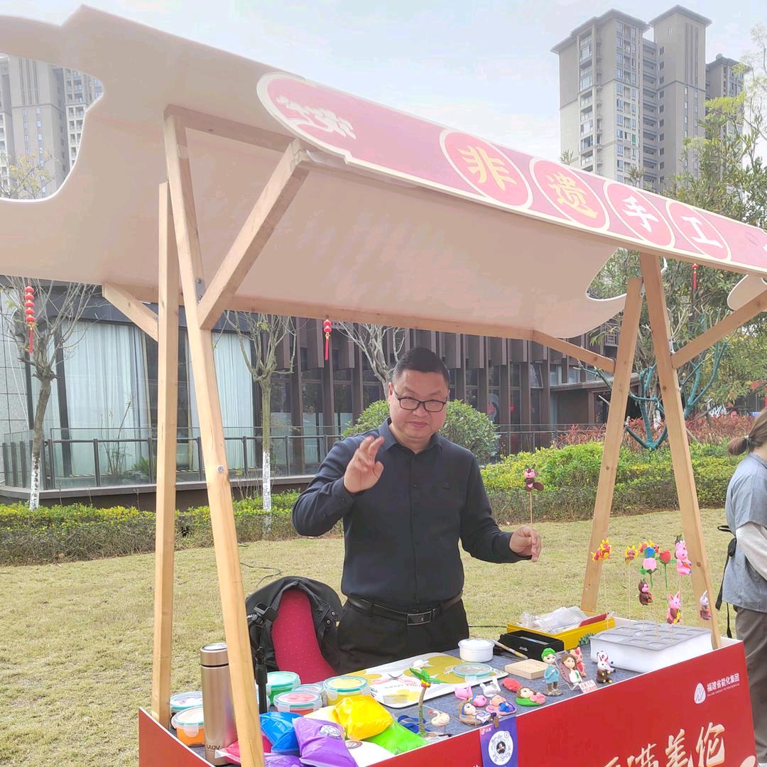 非遗泥塑張小运