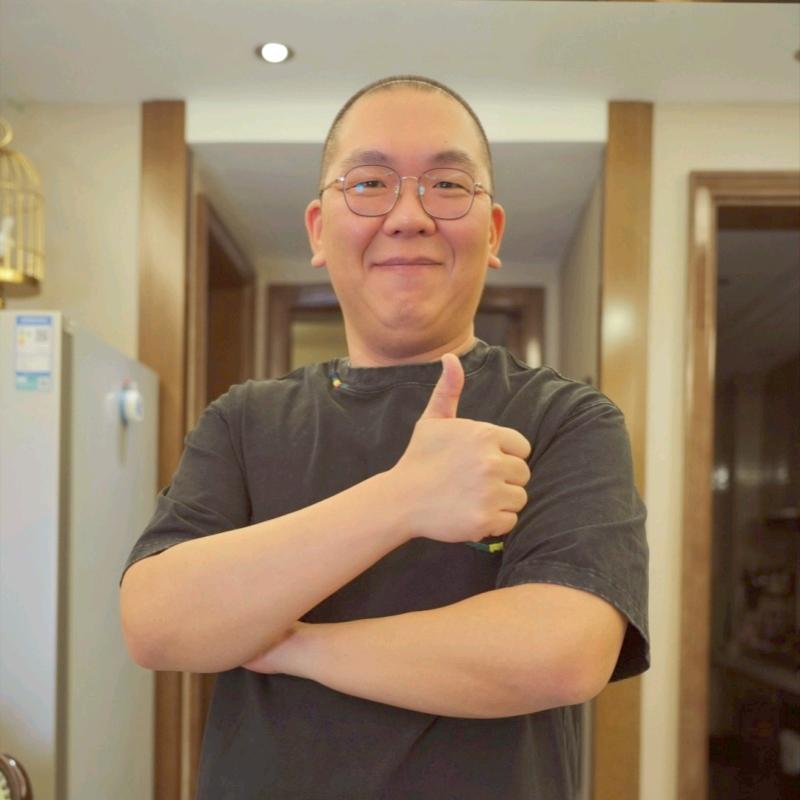 AAA男神罗老师