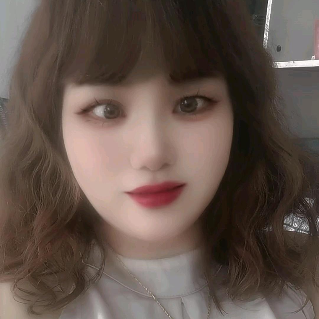 容容