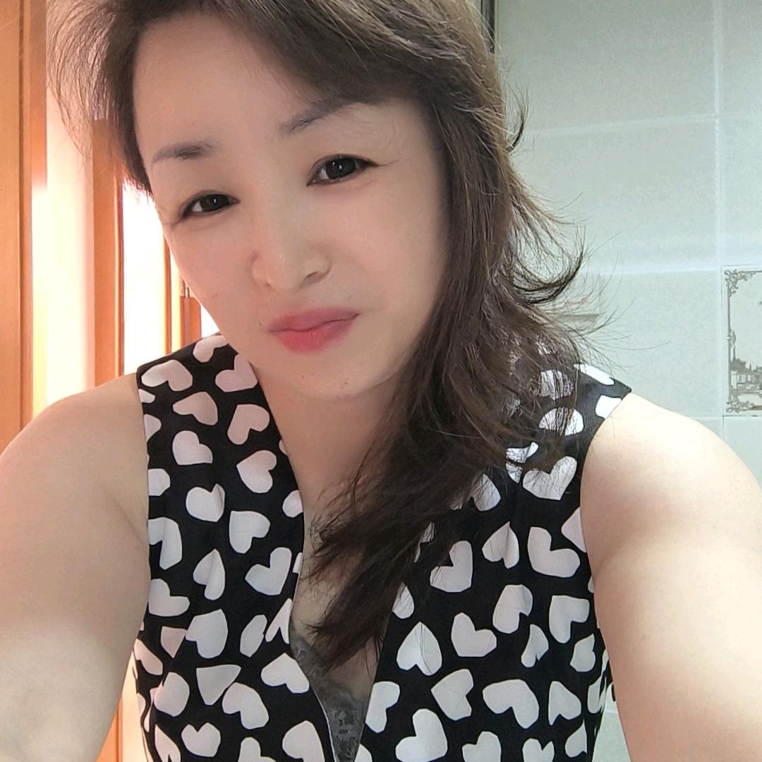 英子