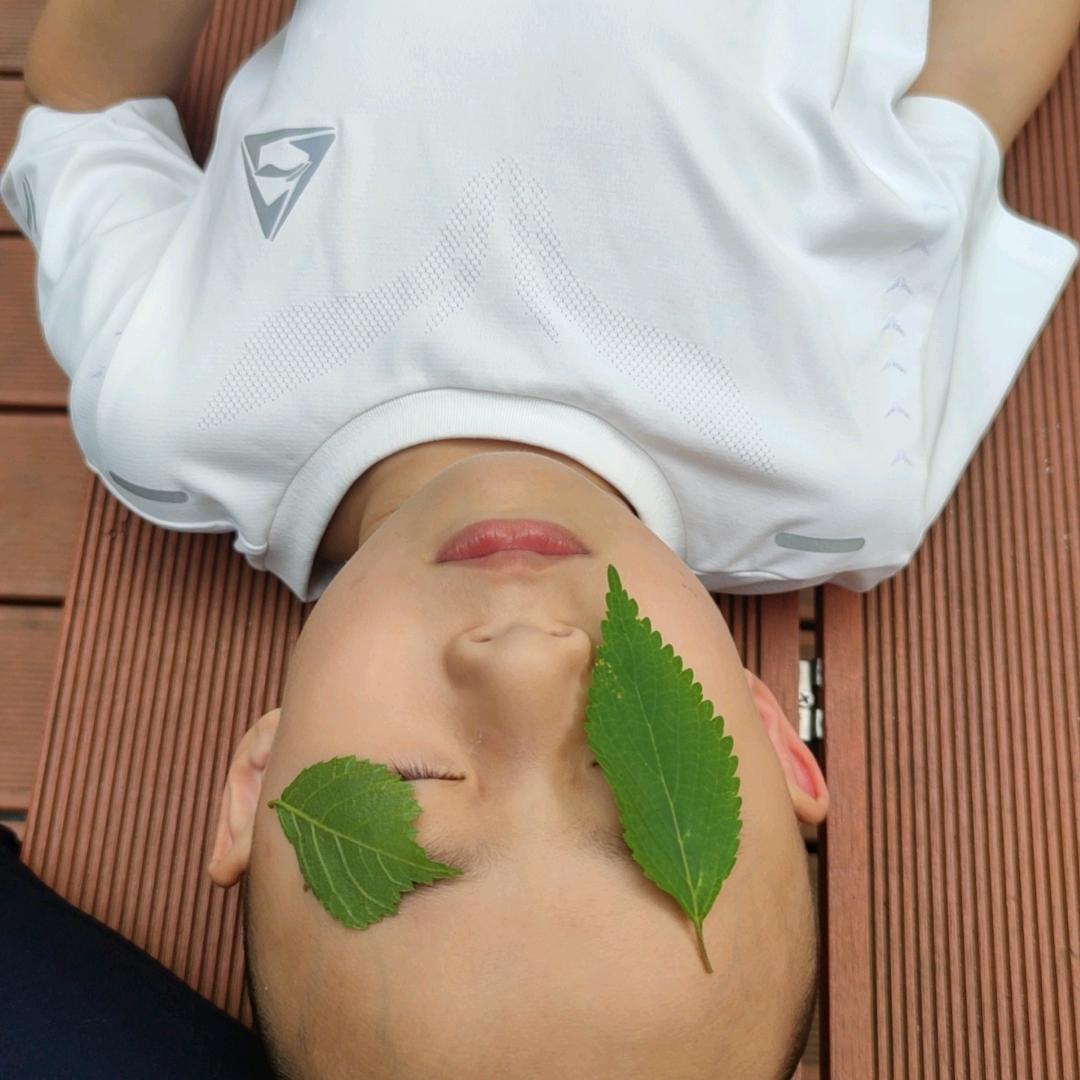 哥哥大我十八岁