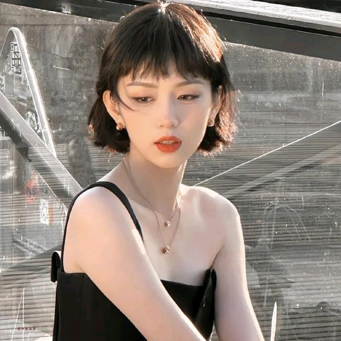 如花在野，温柔热烈