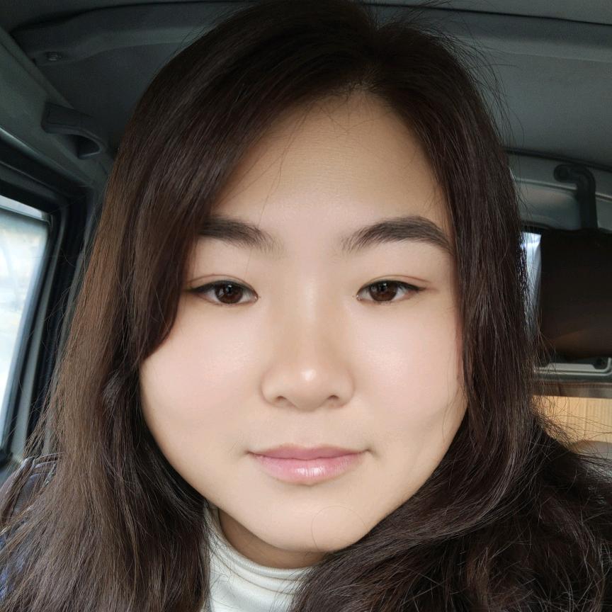 英子