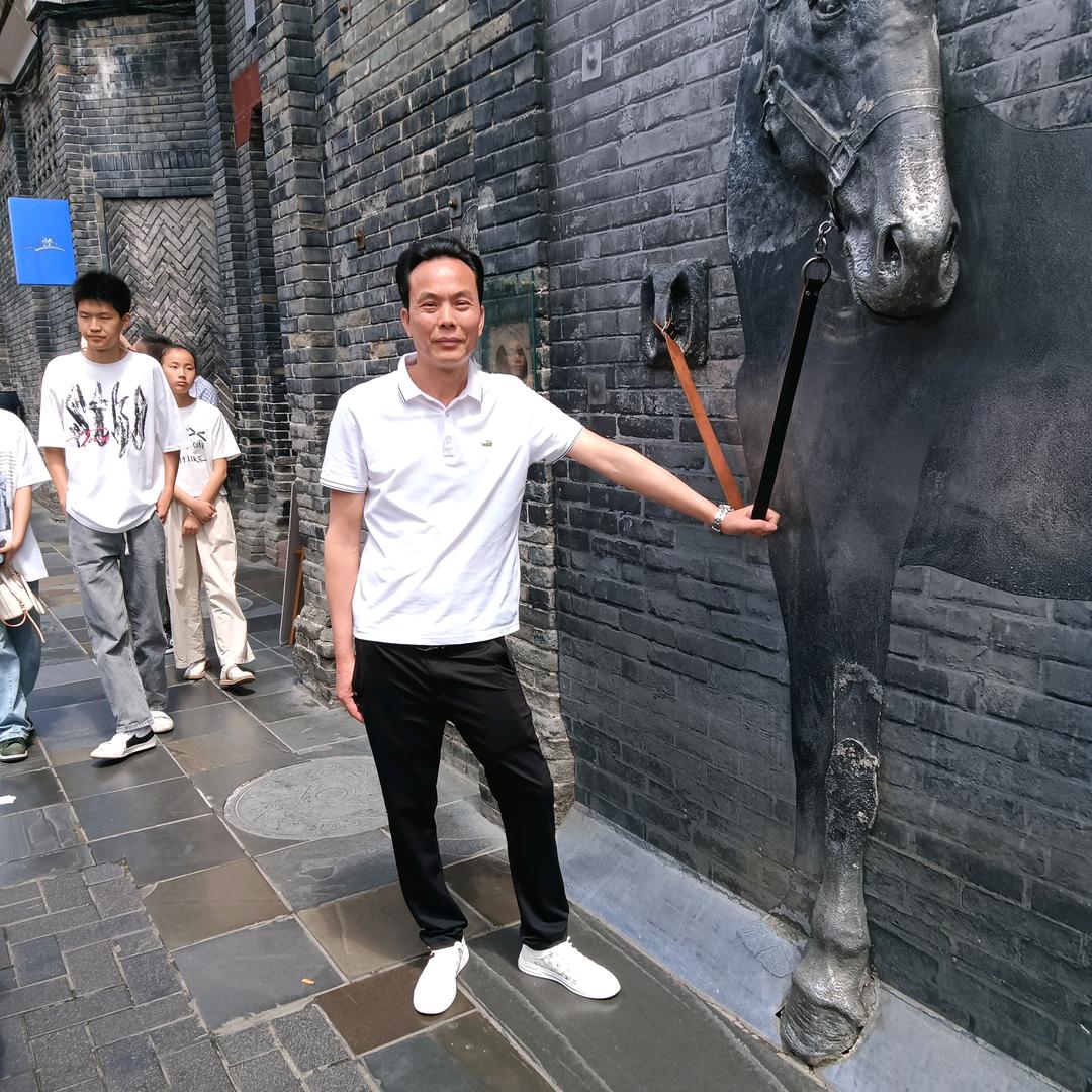 用户5855365727757周哥