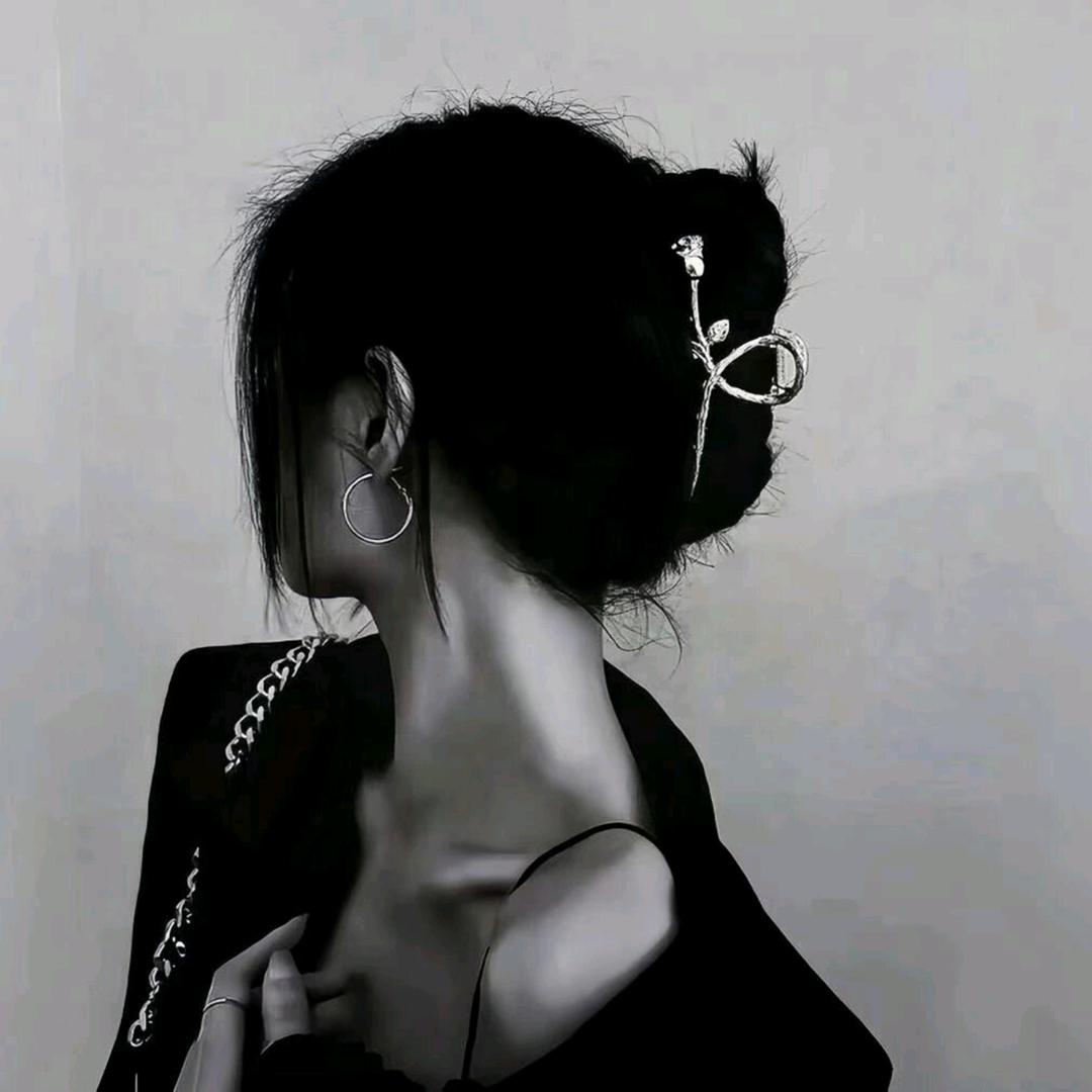 小  **黑  **人