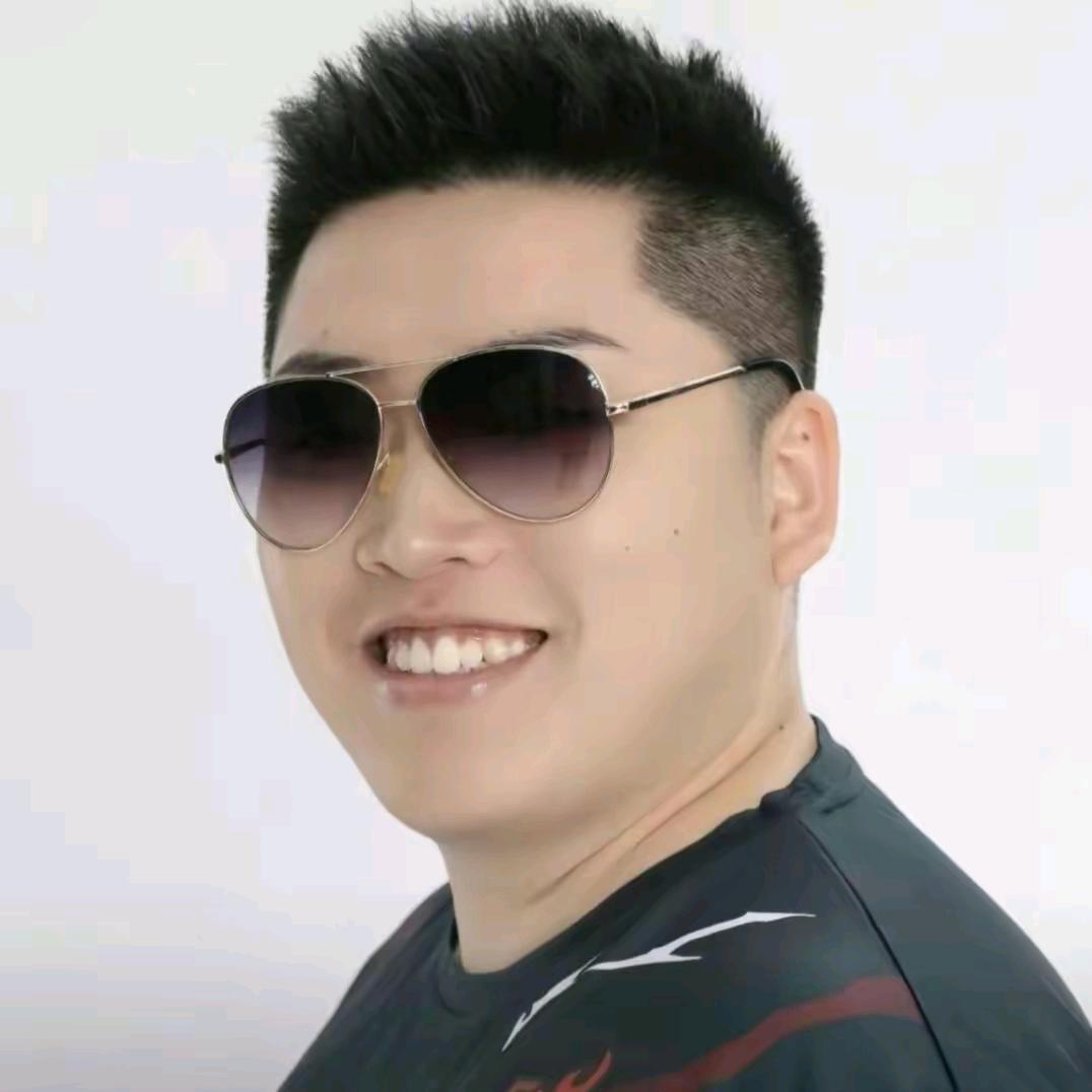 Pop猫的房东（8月30日生日去看陈奕迅