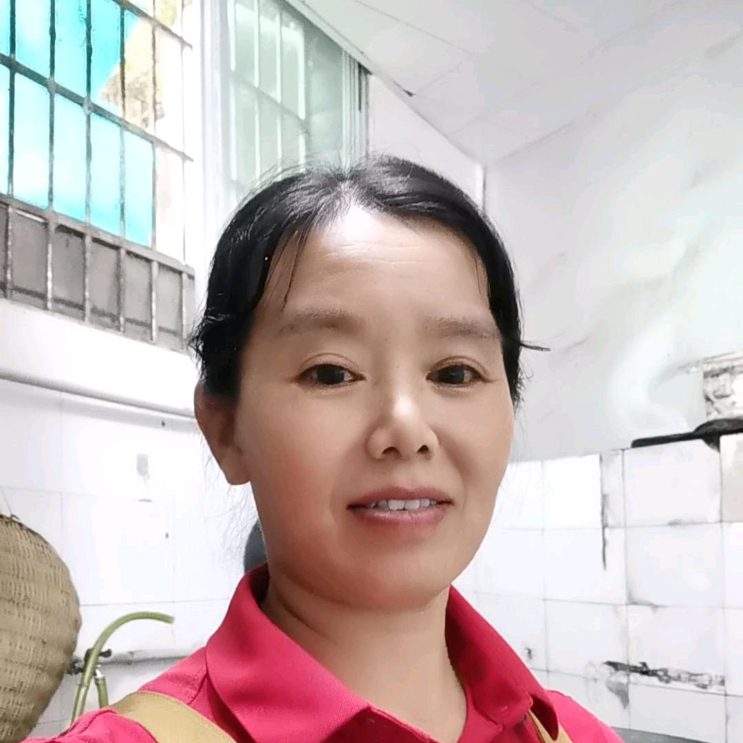 黄姐: