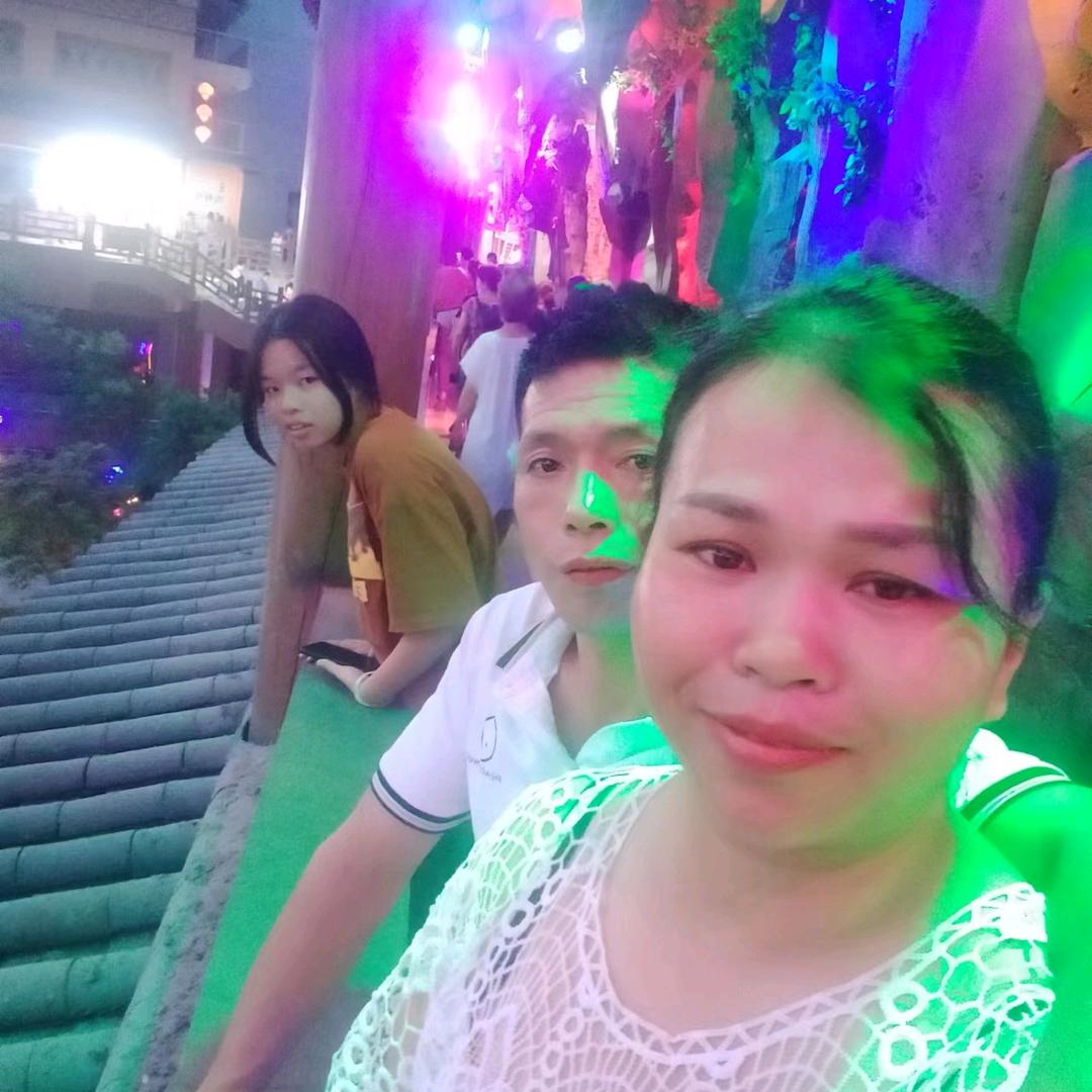 吴专业拆除，敲墙