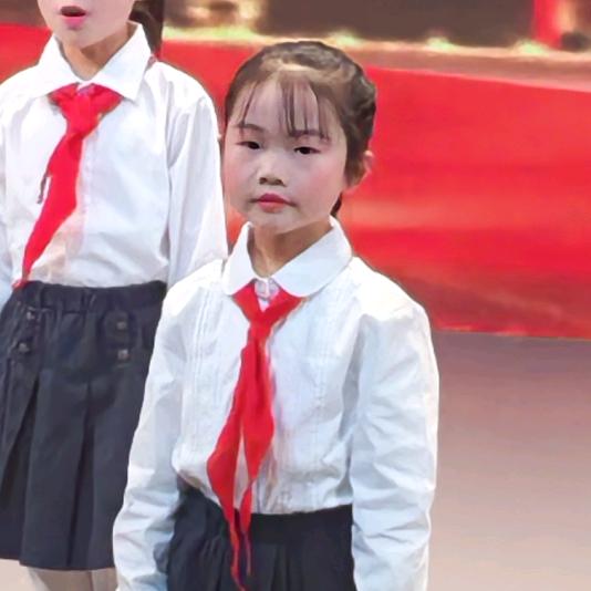 袁含含头像