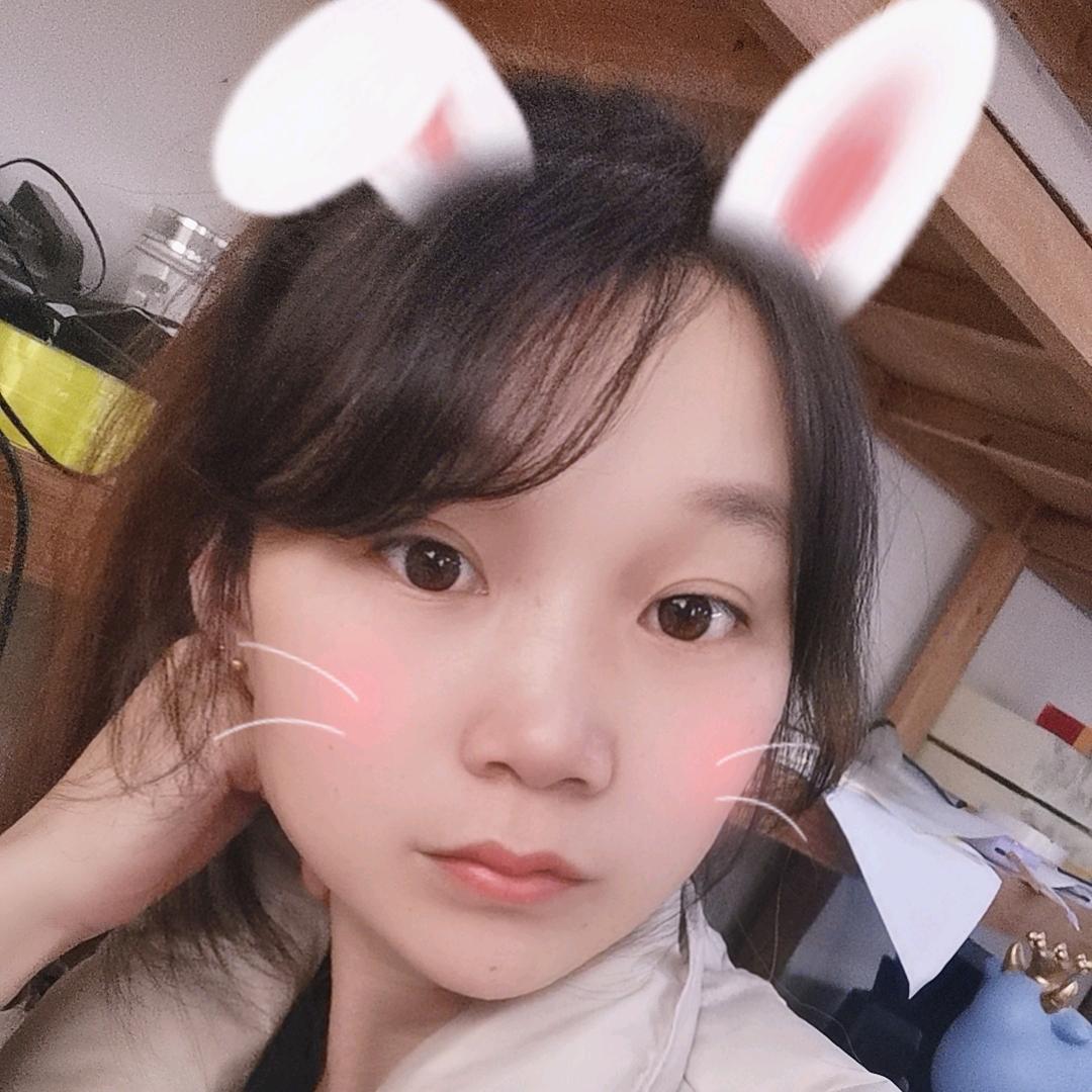 一彤