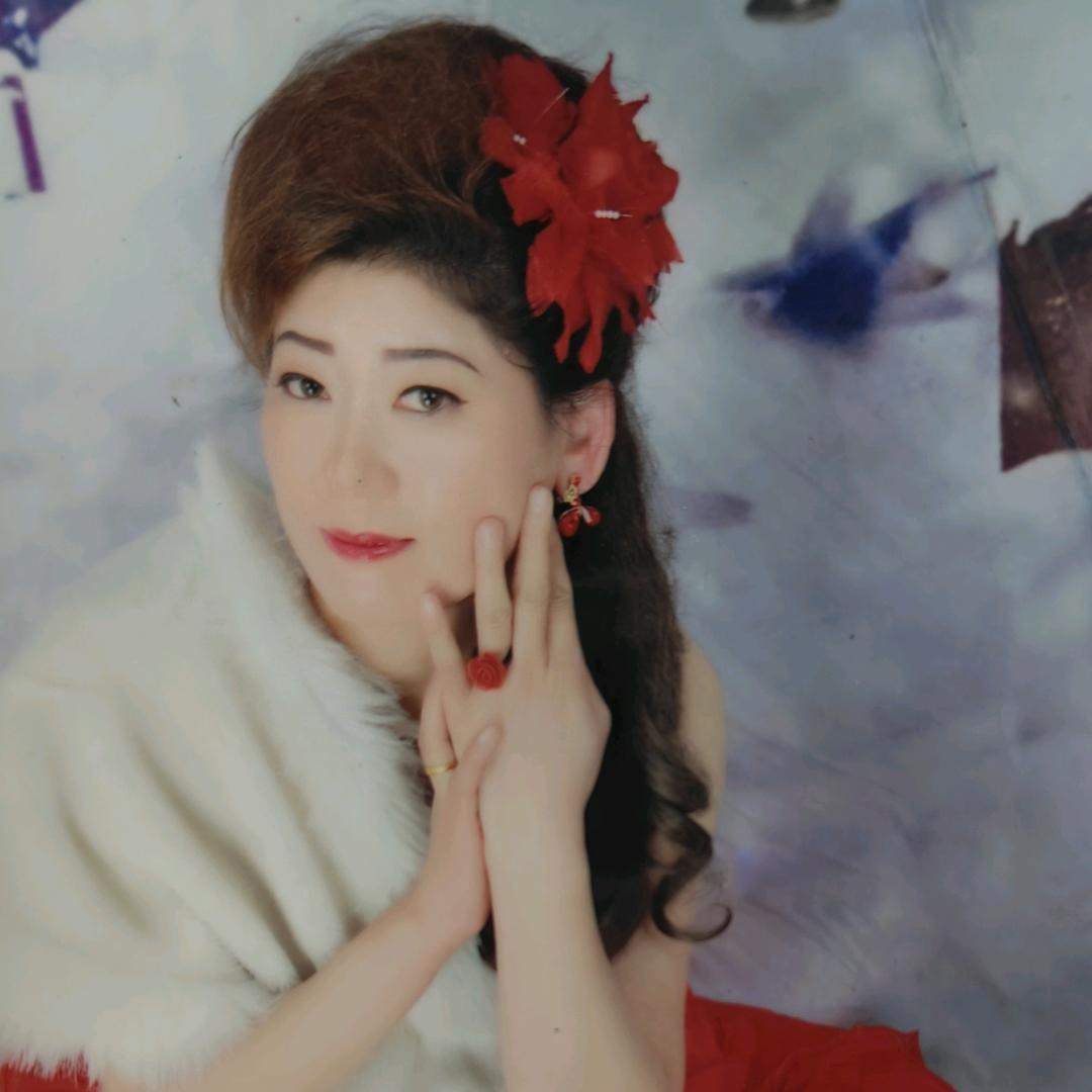李敏.