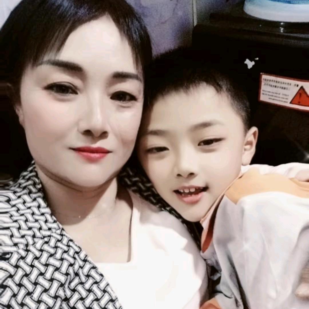 喜洋洋柠檬江鳅烧烤店。