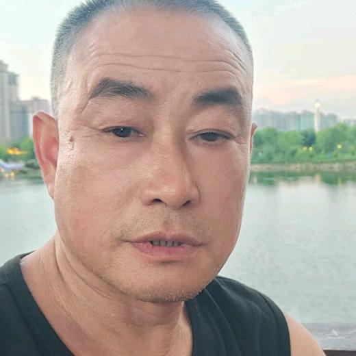 岳黄忠在上海众薪达集团做招聘