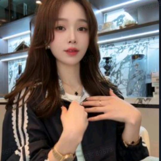 萱萱辰服饰- 每日穿搭、