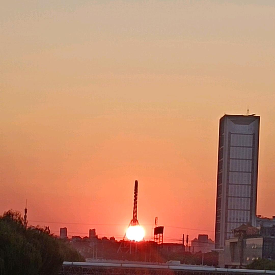 宁睿，刘记面馆