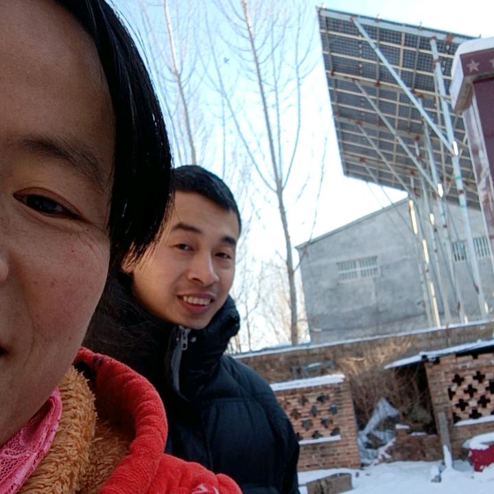 幸福的四口之家