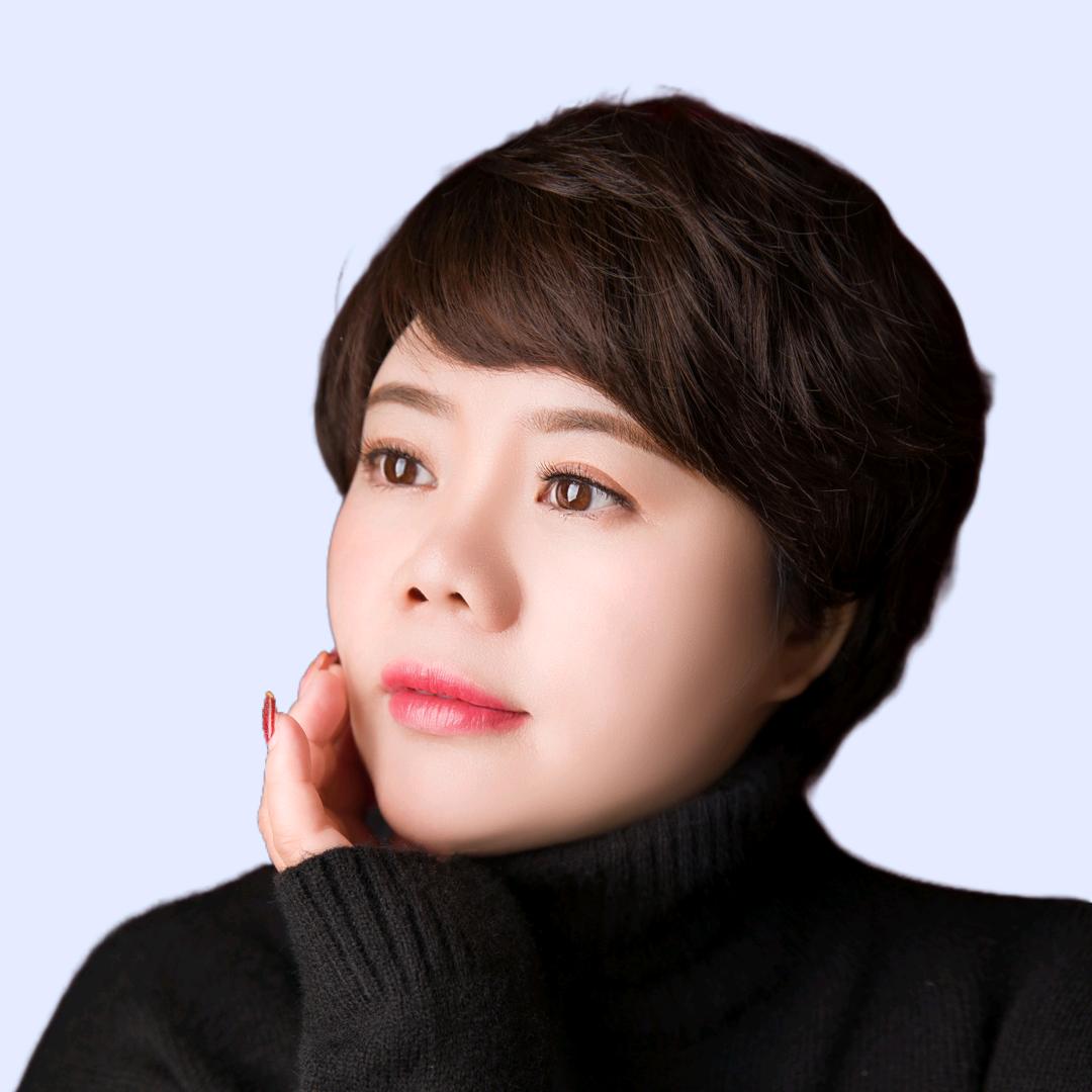 平宝爱臭美