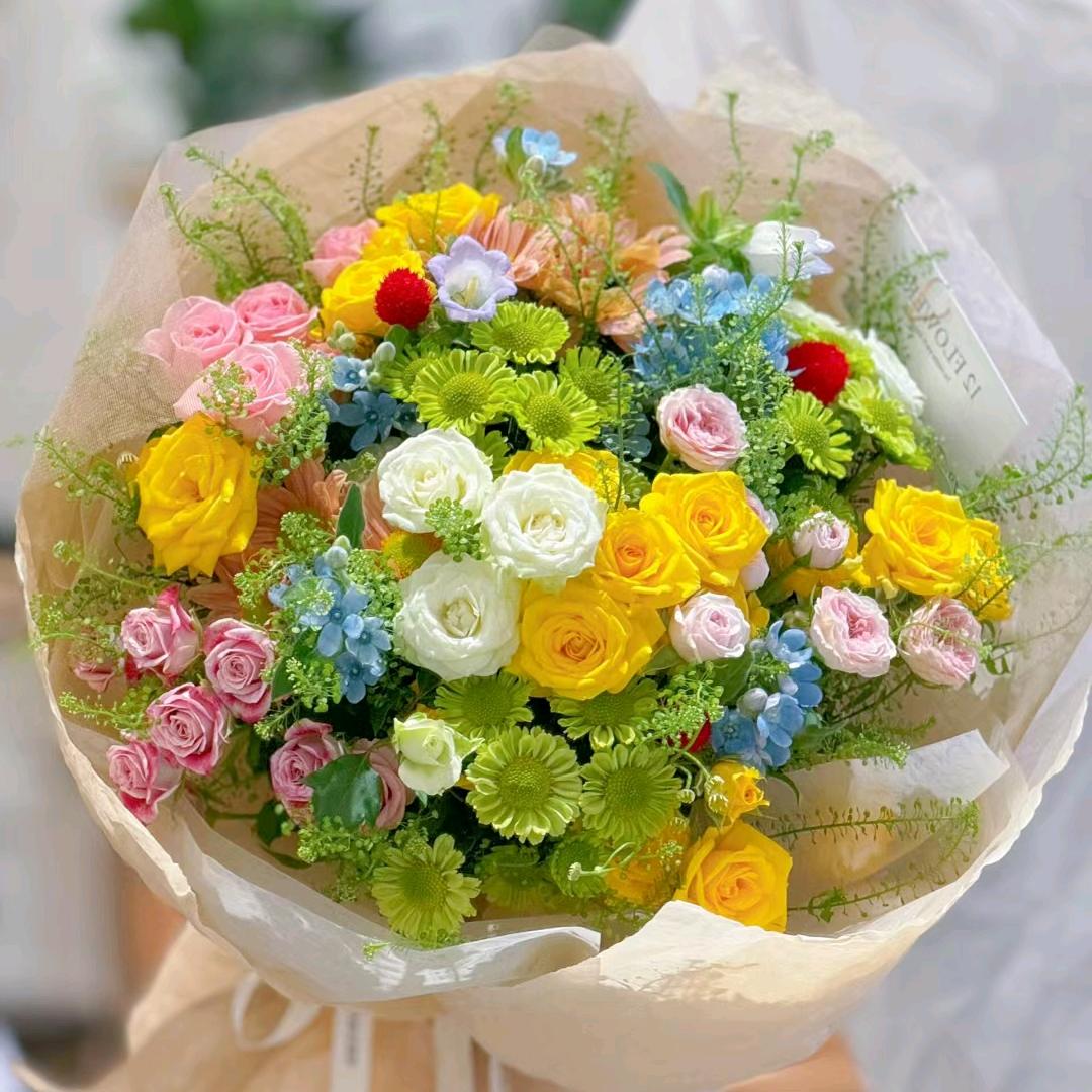 🌸花艺小溪🌸