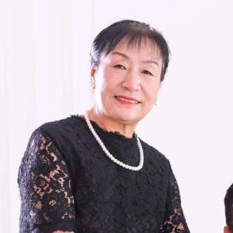 芳草姐小号《每天上午9点30分开播》