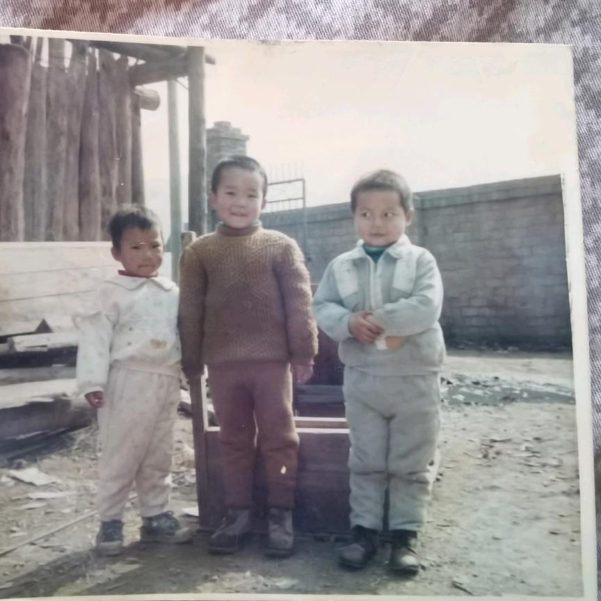 爱吃橙子的大叔