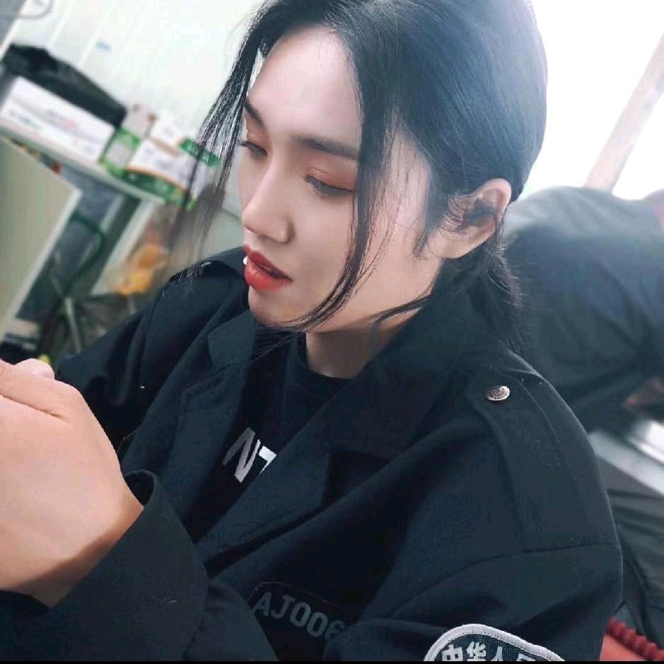 朱Da大(检车站的小姐姐)