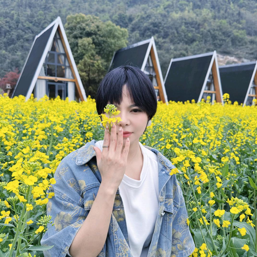 爱菲儿美业—华姐