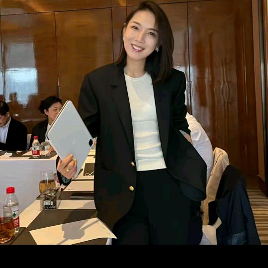 老马Marius-穿搭分享极品