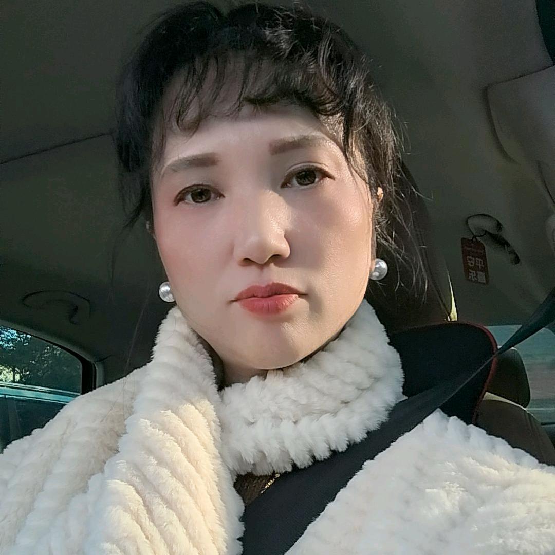 芳姐《幸福佳人》女装批发