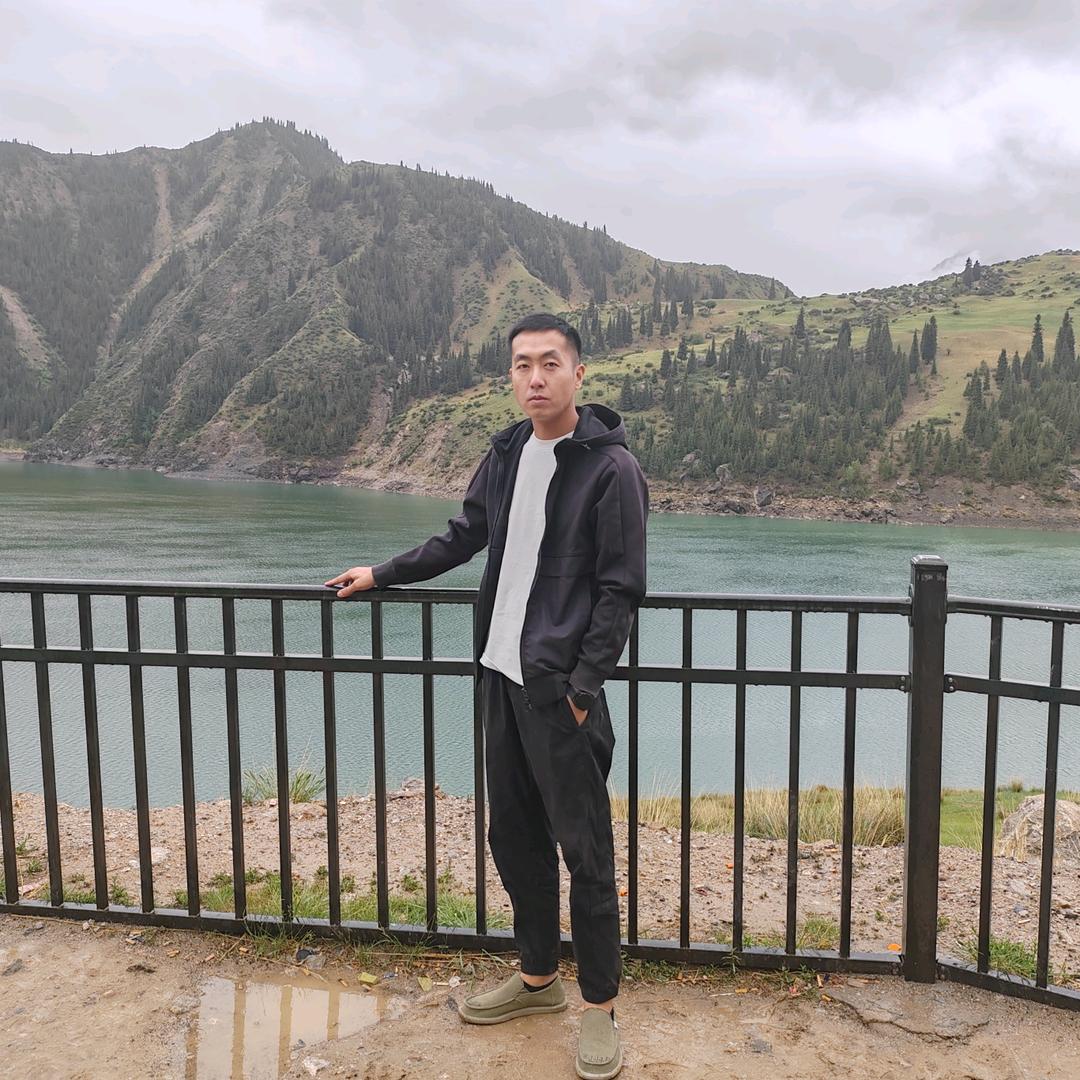 开发区四季城灰灰家音乐餐吧～