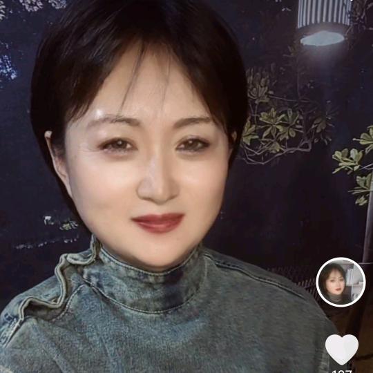 阳光姐¹ 早上6点18分