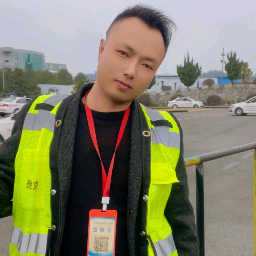湄潭江南驾校 刘教练