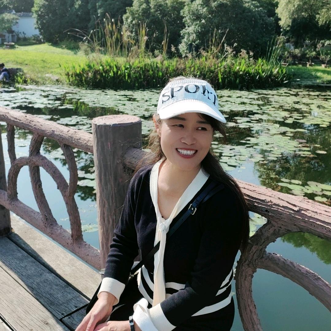 芳 ，