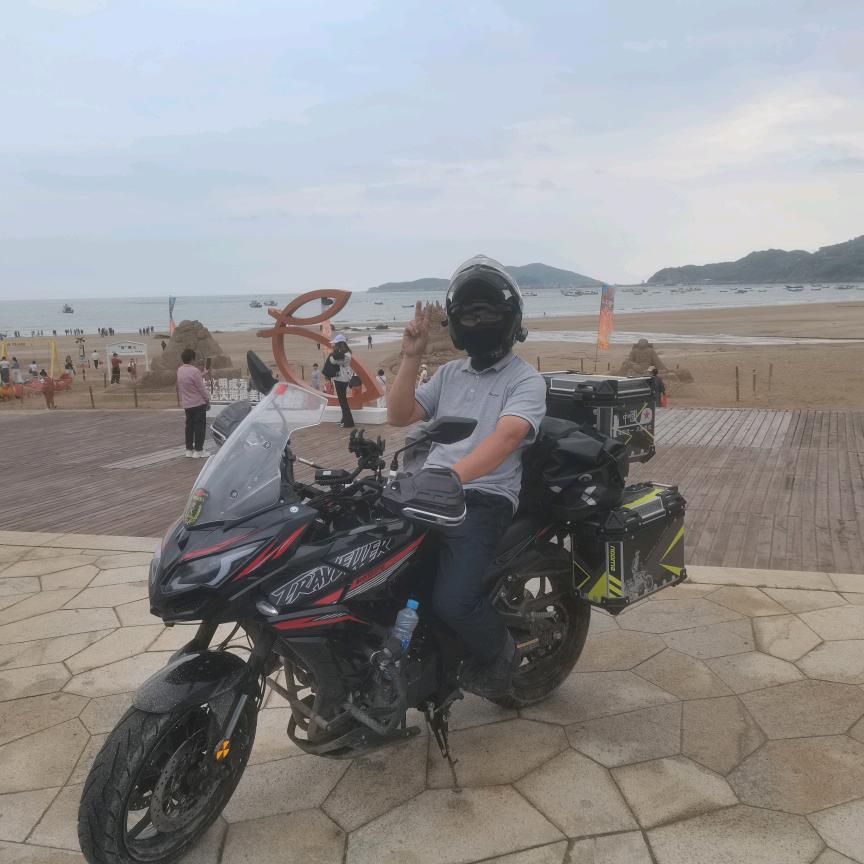 孤独骑行者