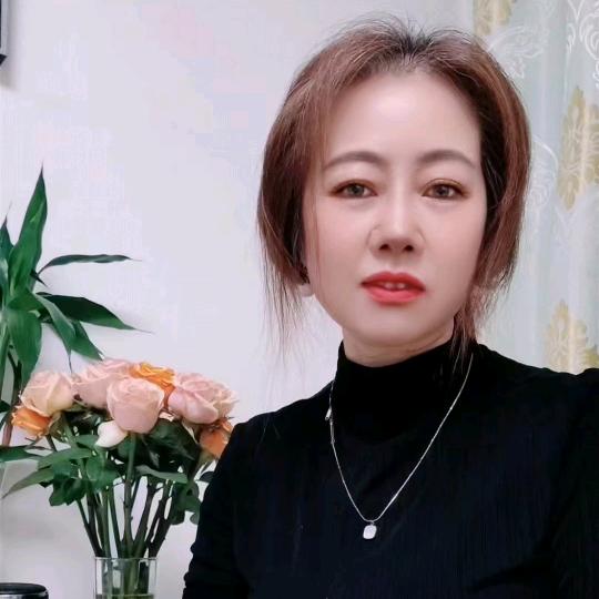 芝芝服饰