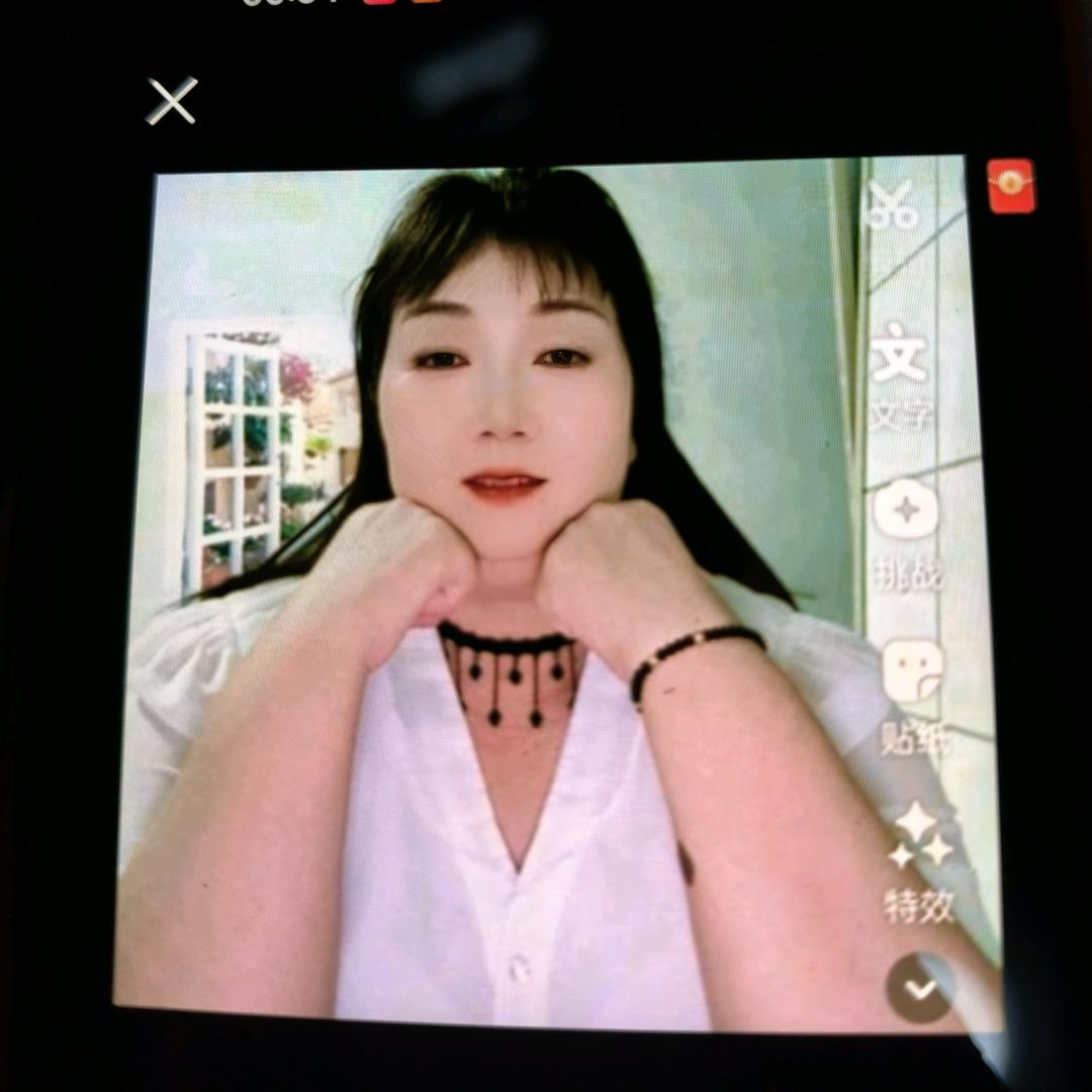 幽默姐(大号晚上八点半)开播