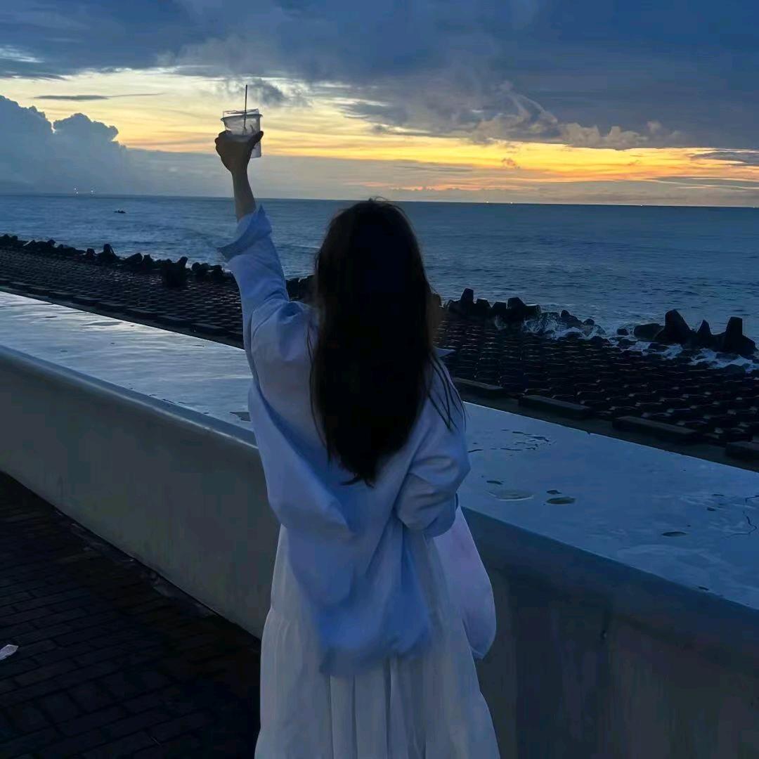 你的女王💕💕
