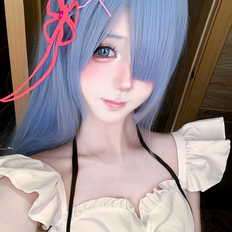 Naomi 小新