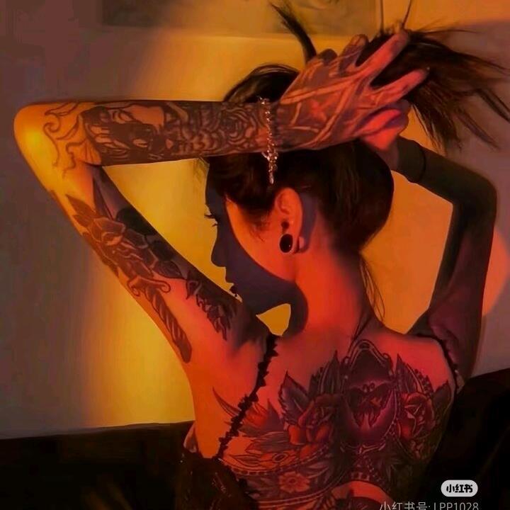 ²₄ℳ00后的挖机老娘℘