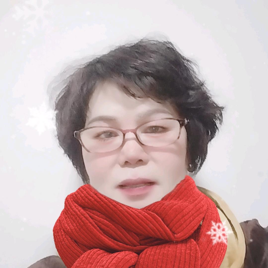 曹奶奶学唱歌
