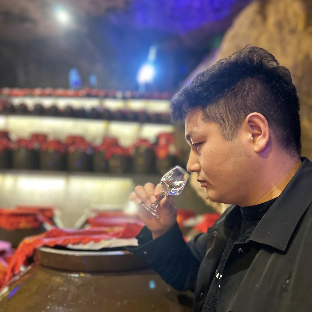 钦敬老酱酒