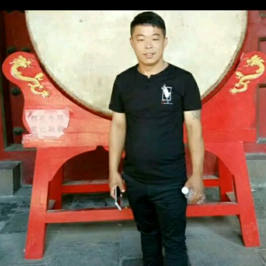 . 冷月且迷人🇨🇳