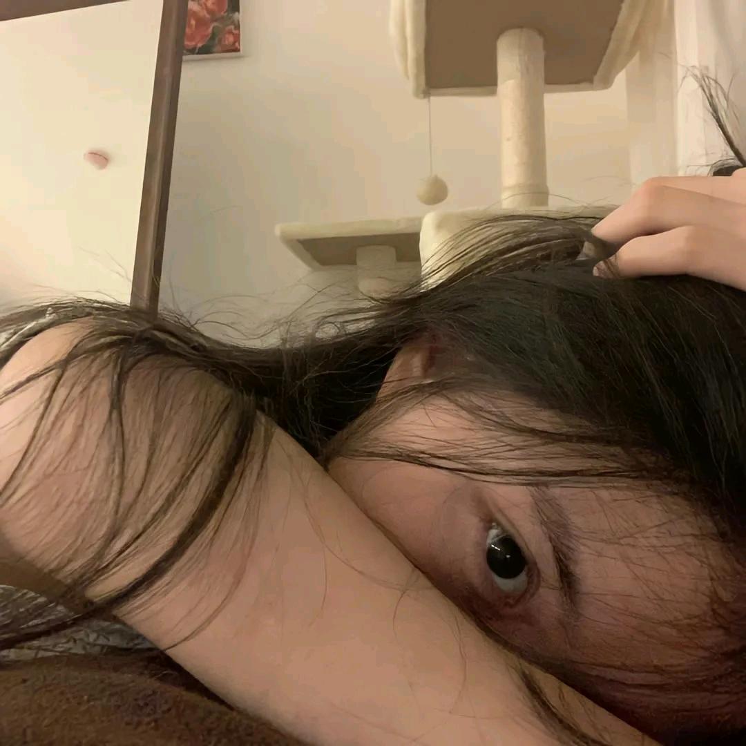 -爱吃雪糕🍦