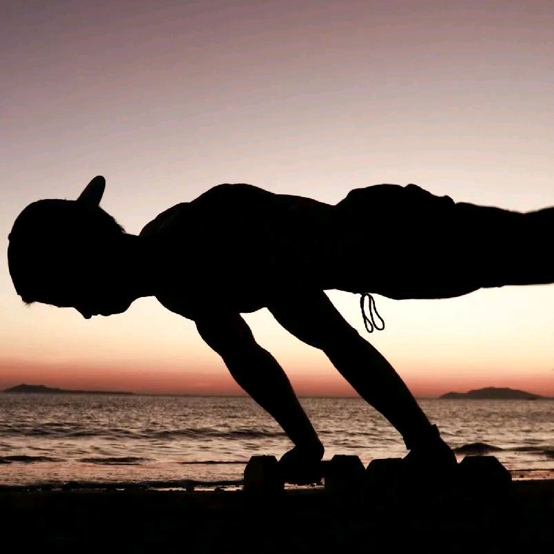 烬翎（Jìn Líng）