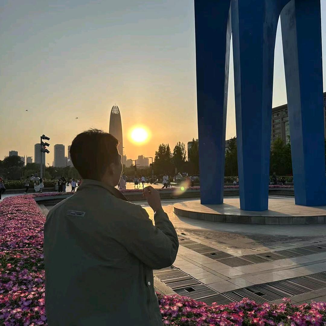 王佳康
