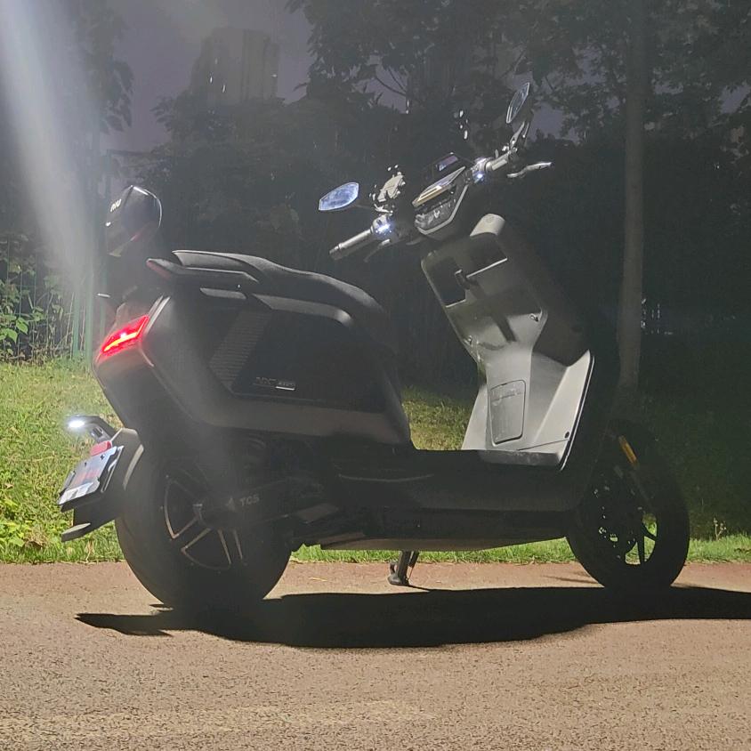 小磊不会骑车🛵